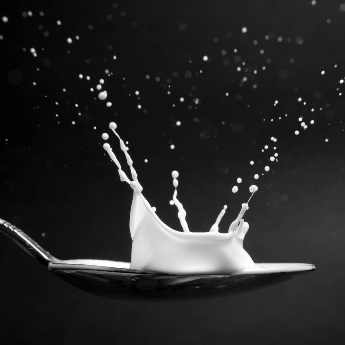 leche de magnesia en cuchara